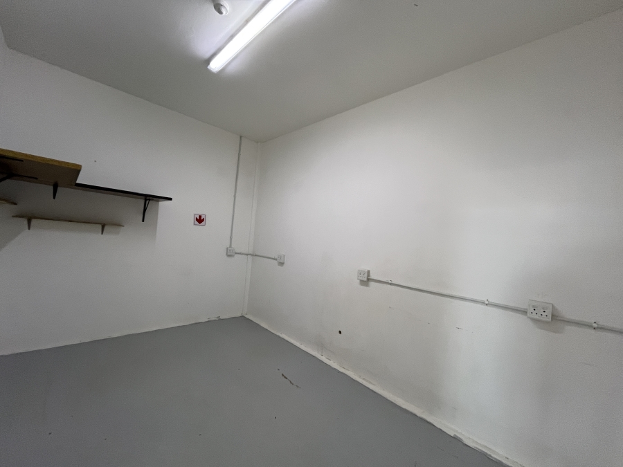 To Let commercial Property for Rent in Ballito Commercial District KwaZulu-Natal