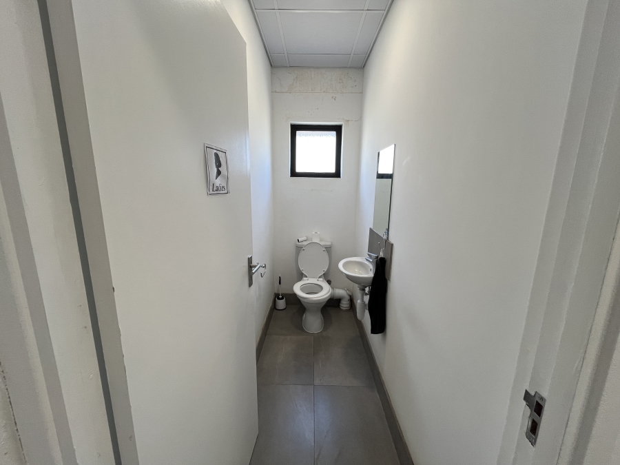 To Let commercial Property for Rent in Shakas Head KwaZulu-Natal