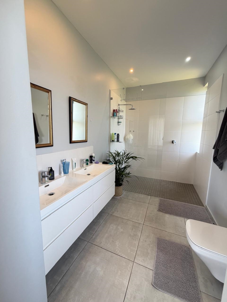 4 Bedroom Property for Sale in Elaleni Coastal Forest Estate KwaZulu-Natal