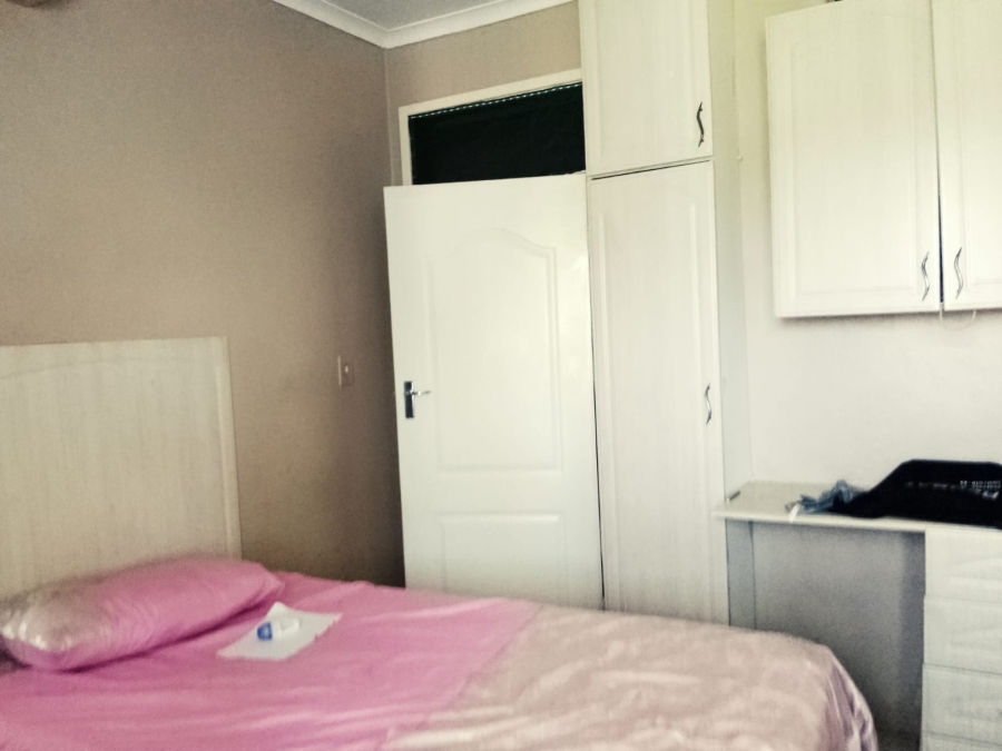 9 Bedroom Property for Sale in High Ridge KwaZulu-Natal