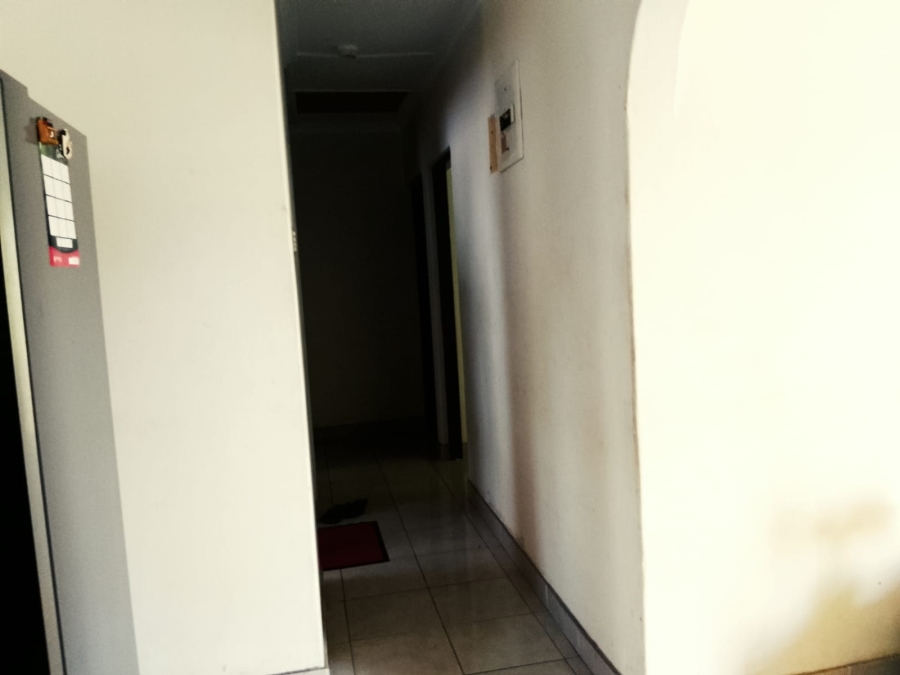 9 Bedroom Property for Sale in High Ridge KwaZulu-Natal