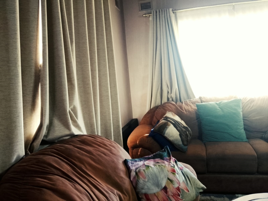 9 Bedroom Property for Sale in High Ridge KwaZulu-Natal