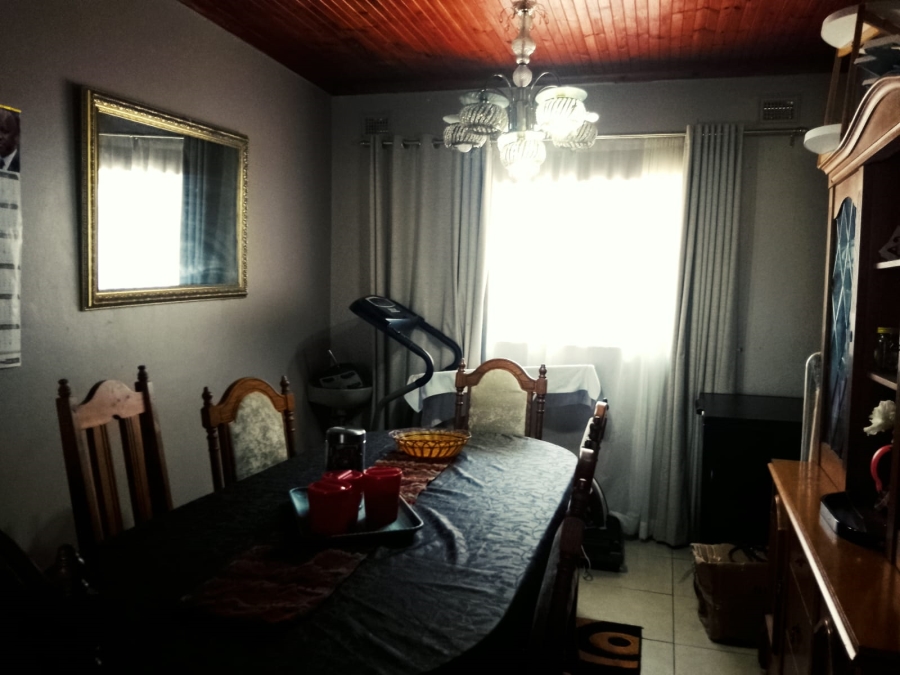 9 Bedroom Property for Sale in High Ridge KwaZulu-Natal