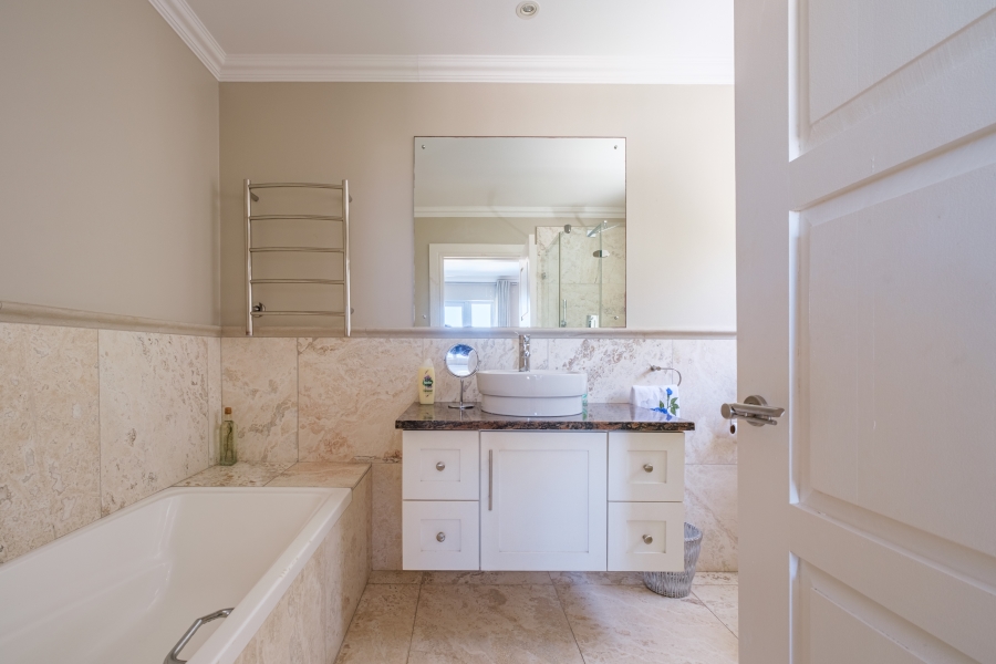 4 Bedroom Property for Sale in Umhlanga KwaZulu-Natal