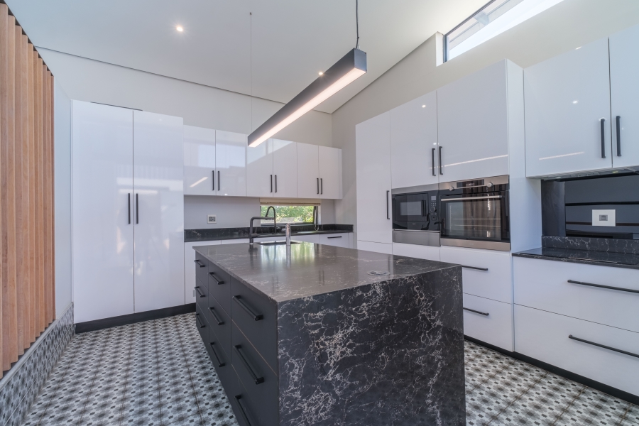 6 Bedroom Property for Sale in Simbithi Eco Estate KwaZulu-Natal