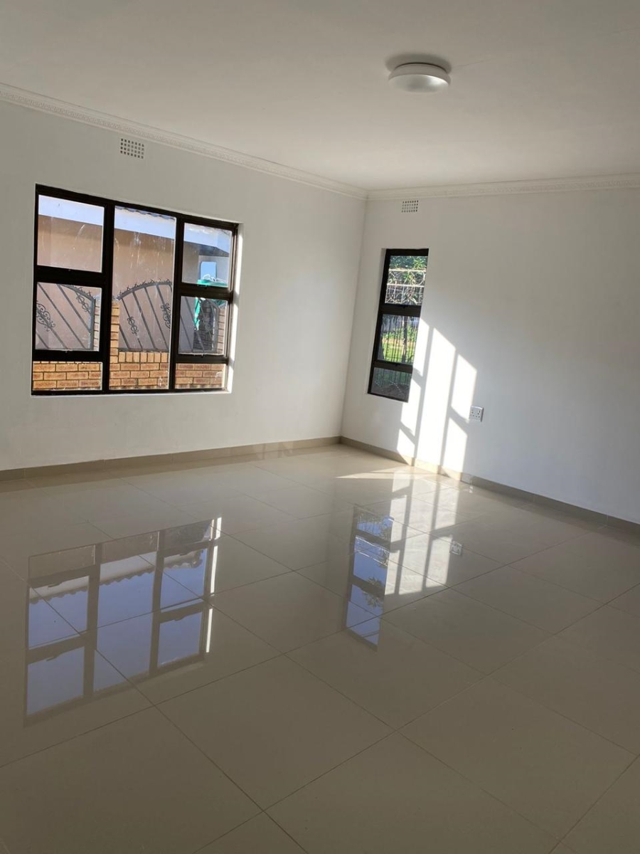 4 Bedroom Property for Sale in Ulundi KwaZulu-Natal