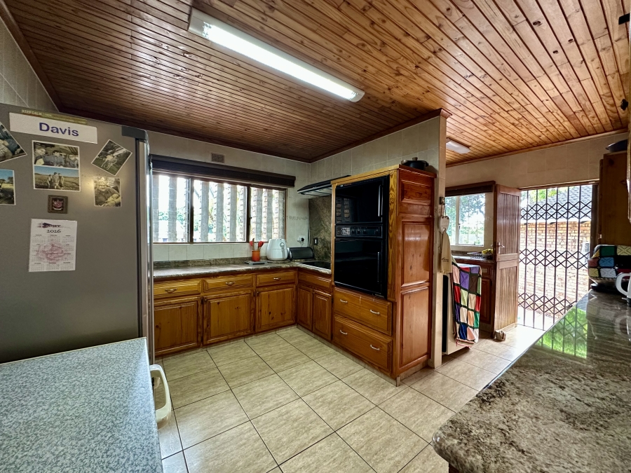 4 Bedroom Property for Sale in Meer En See KwaZulu-Natal