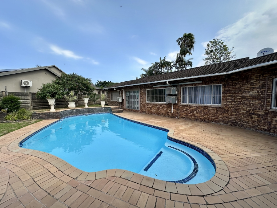4 Bedroom Property for Sale in Meer En See KwaZulu-Natal
