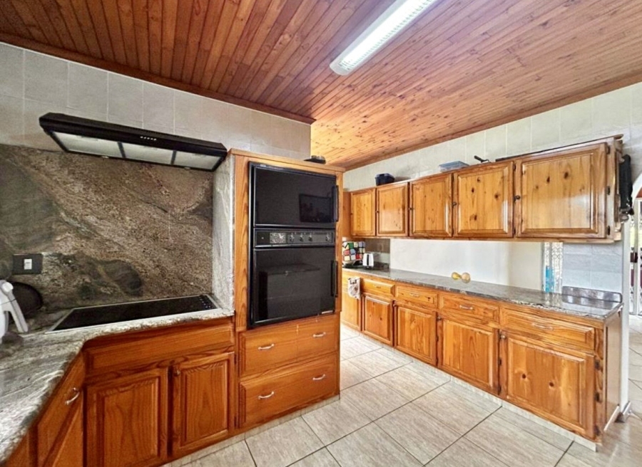 4 Bedroom Property for Sale in Meer En See KwaZulu-Natal