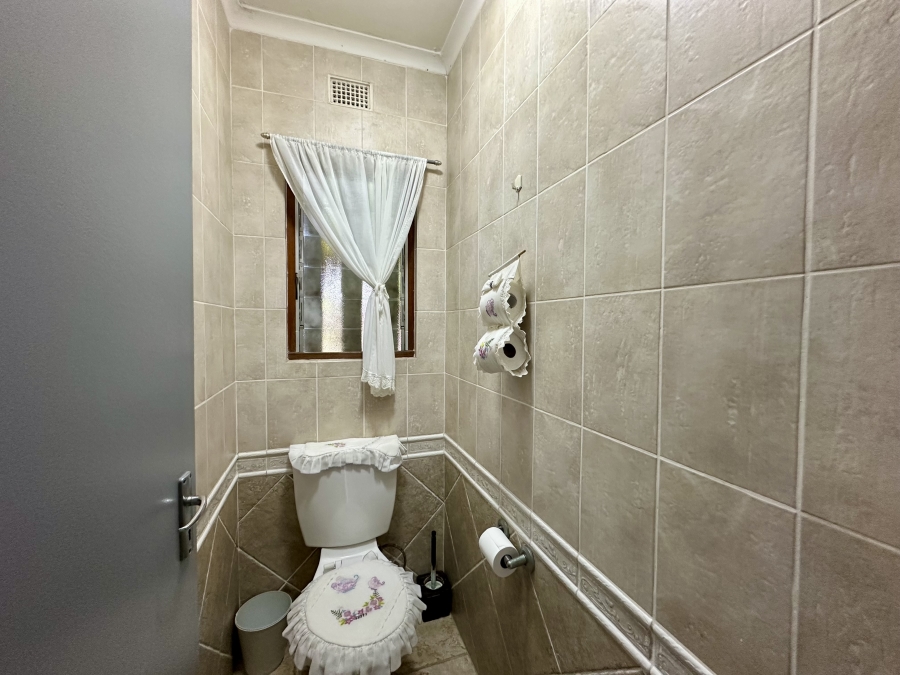 4 Bedroom Property for Sale in Meer En See KwaZulu-Natal