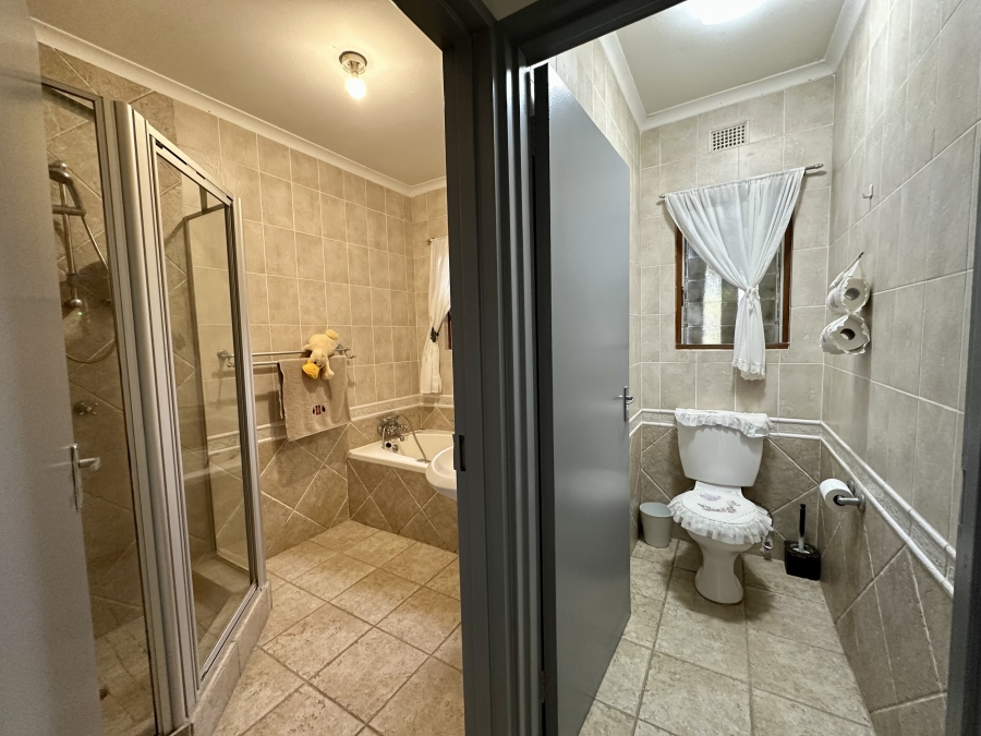 4 Bedroom Property for Sale in Meer En See KwaZulu-Natal