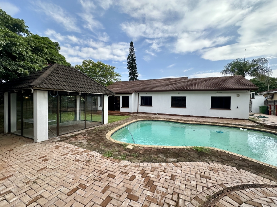 5 Bedroom Property for Sale in Meer En See KwaZulu-Natal
