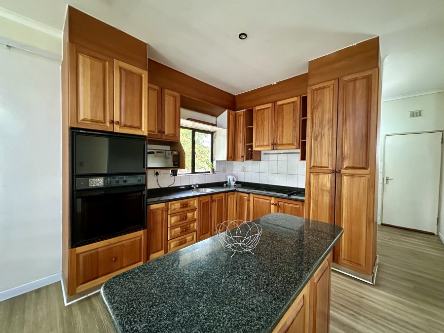 5 Bedroom Property for Sale in Meer En See KwaZulu-Natal