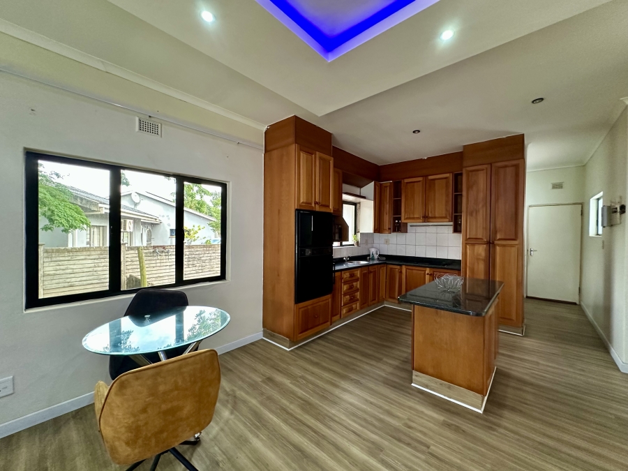 5 Bedroom Property for Sale in Meer En See KwaZulu-Natal