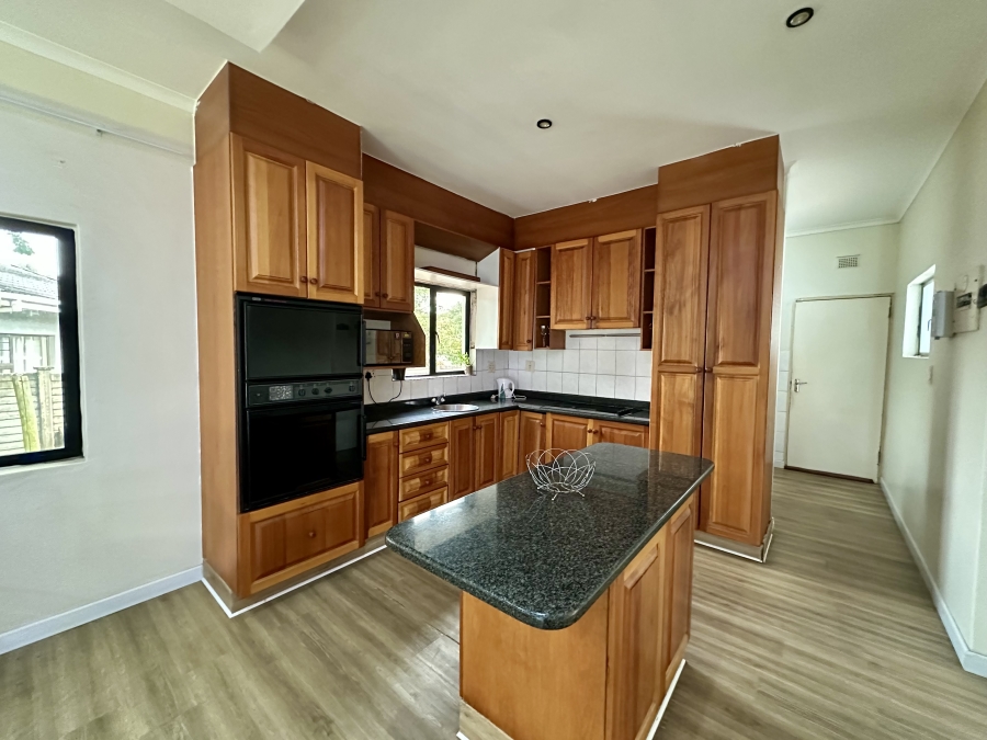 5 Bedroom Property for Sale in Meer En See KwaZulu-Natal