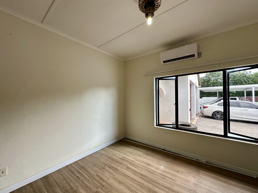 5 Bedroom Property for Sale in Meer En See KwaZulu-Natal