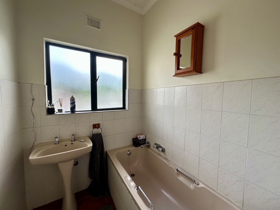 5 Bedroom Property for Sale in Meer En See KwaZulu-Natal