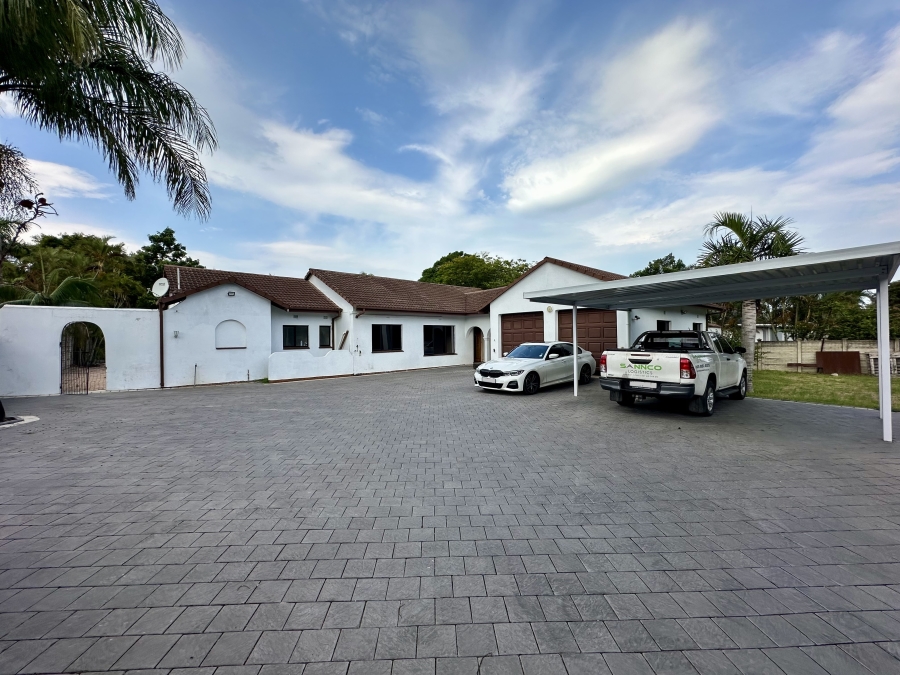 5 Bedroom Property for Sale in Meer En See KwaZulu-Natal