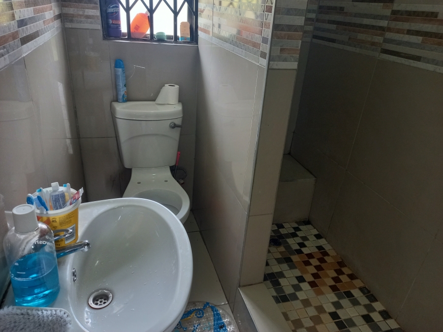 2 Bedroom Property for Sale in Esikhawini KwaZulu-Natal