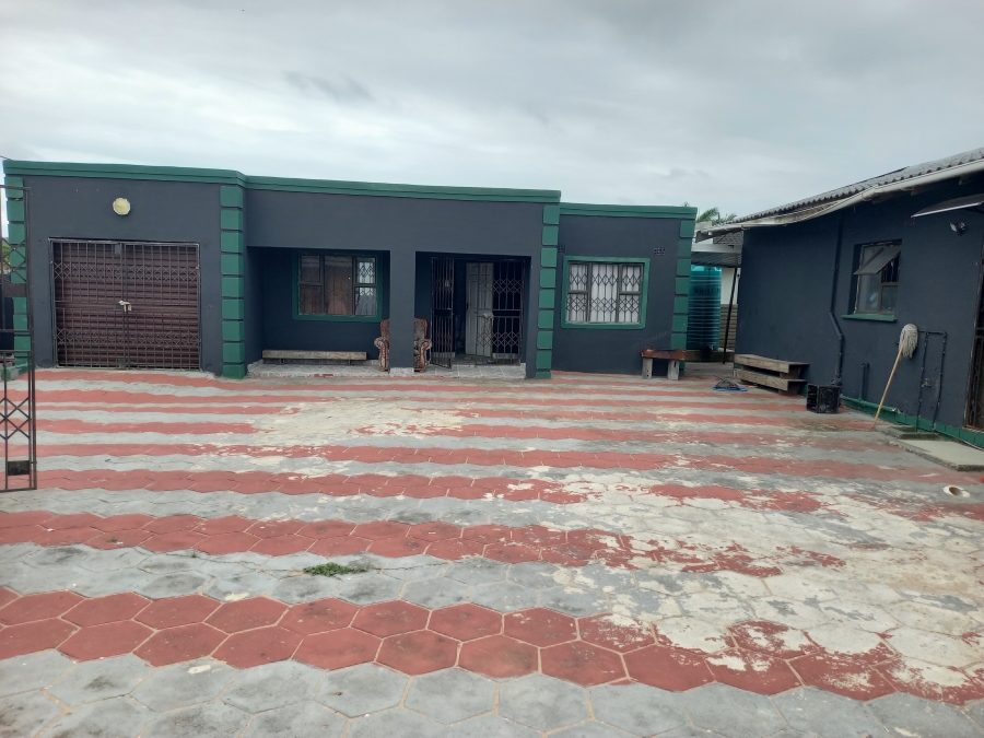 3 Bedroom Property for Sale in Esikhawini KwaZulu-Natal