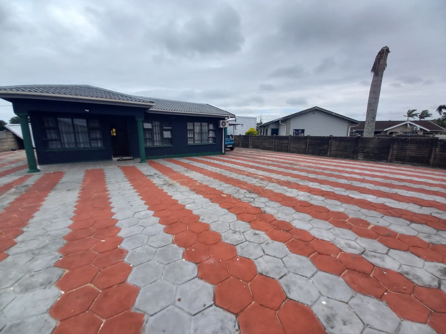 3 Bedroom Property for Sale in Esikhawini KwaZulu-Natal