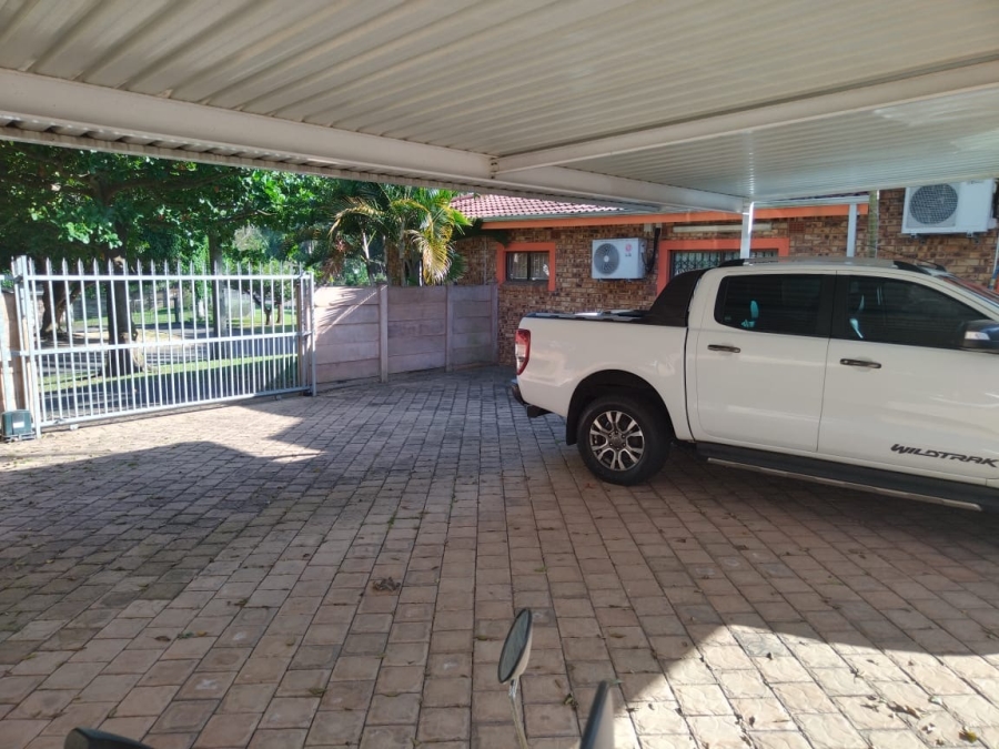 3 Bedroom Property for Sale in Meer En See KwaZulu-Natal