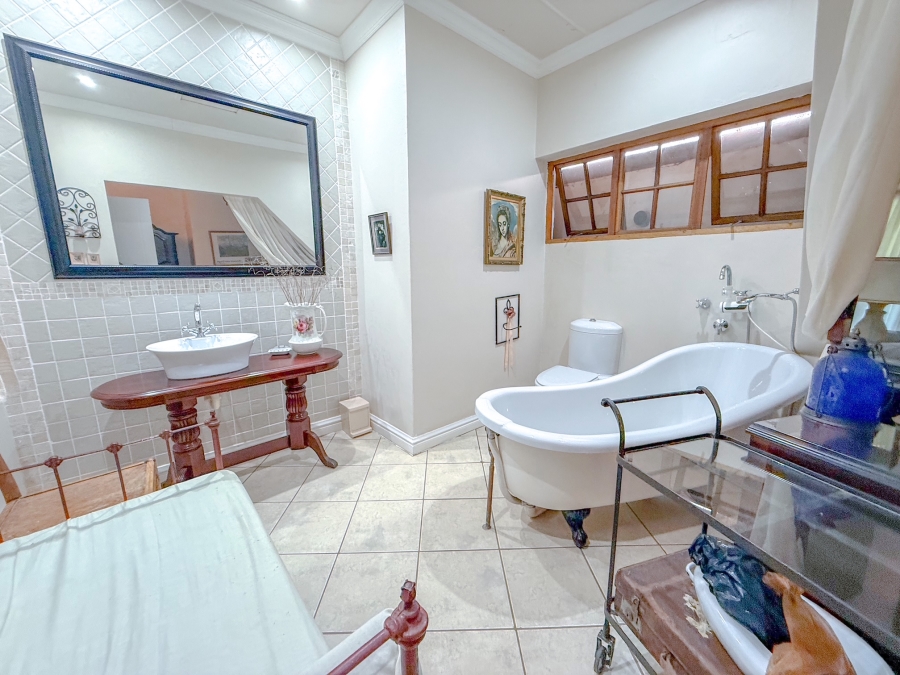 7 Bedroom Property for Sale in Fairview KwaZulu-Natal