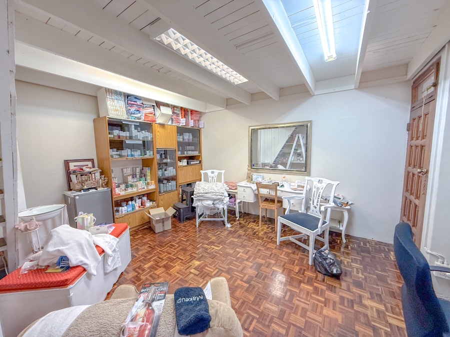 7 Bedroom Property for Sale in Fairview KwaZulu-Natal