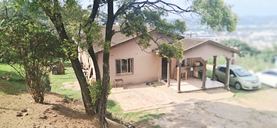 6 Bedroom Property for Sale in Clare Hills KwaZulu-Natal