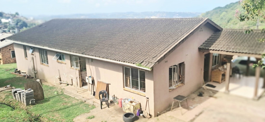 6 Bedroom Property for Sale in Clare Hills KwaZulu-Natal