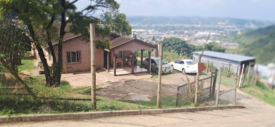 6 Bedroom Property for Sale in Clare Hills KwaZulu-Natal