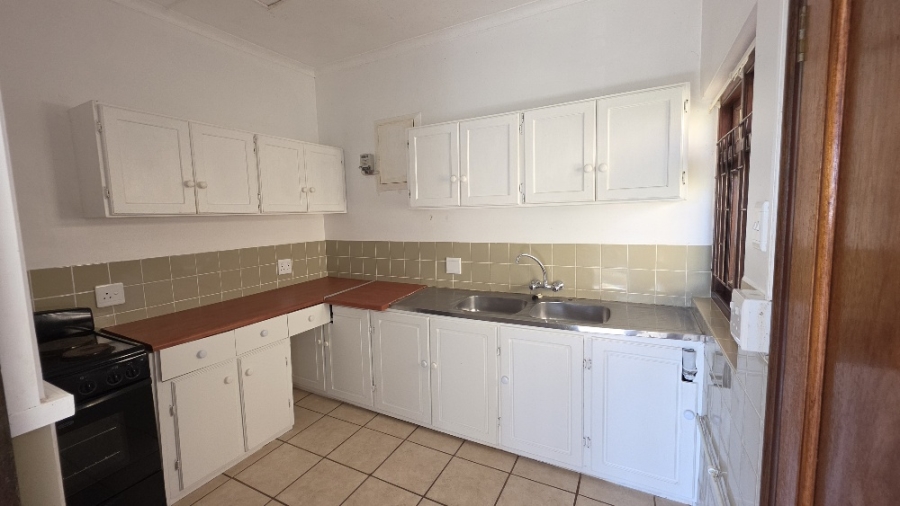 To Let 2 Bedroom Property for Rent in Oslo Beach KwaZulu-Natal