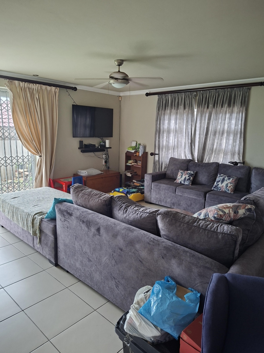3 Bedroom Property for Sale in Lawrence Rocks KwaZulu-Natal