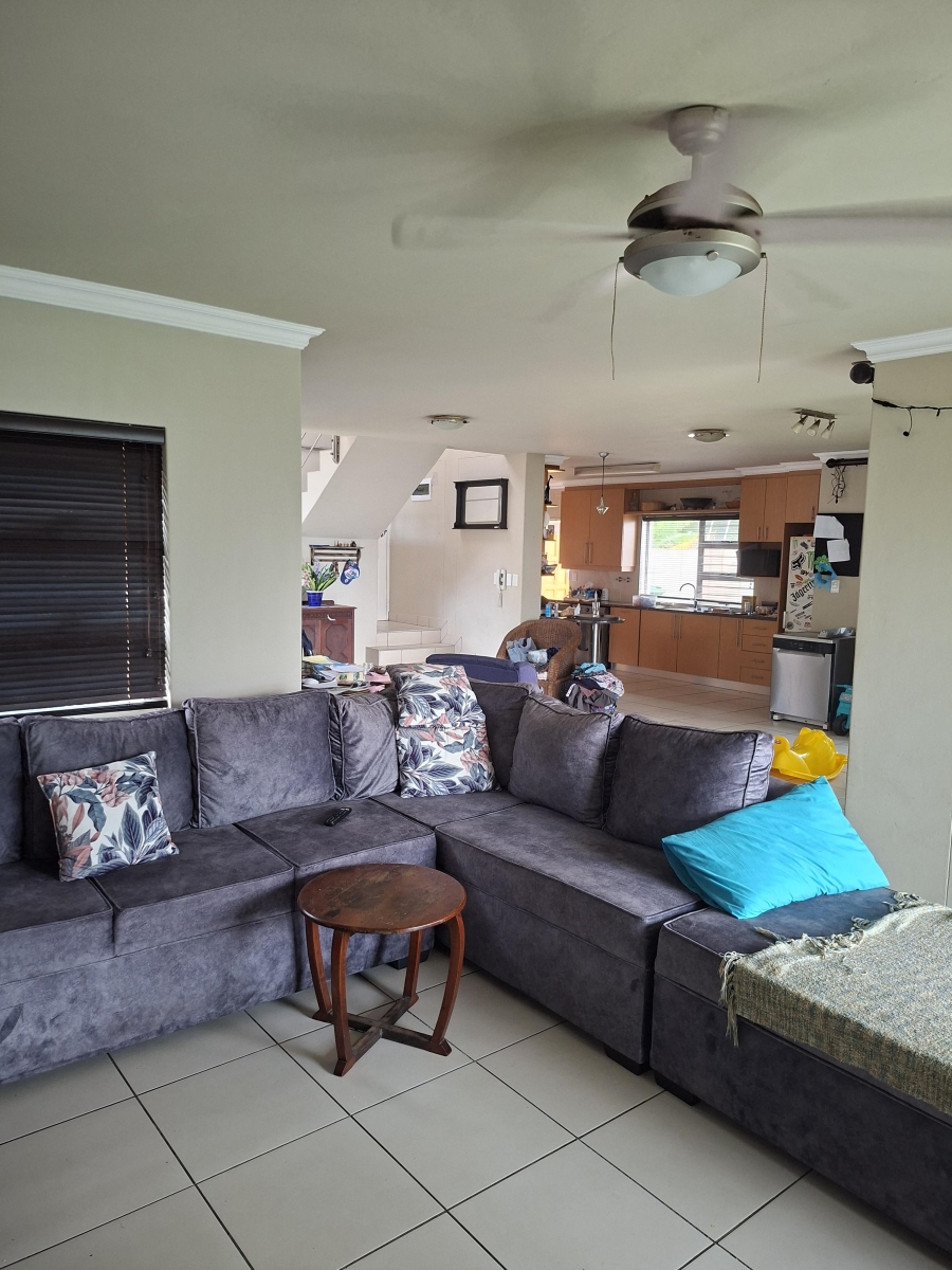 3 Bedroom Property for Sale in Lawrence Rocks KwaZulu-Natal