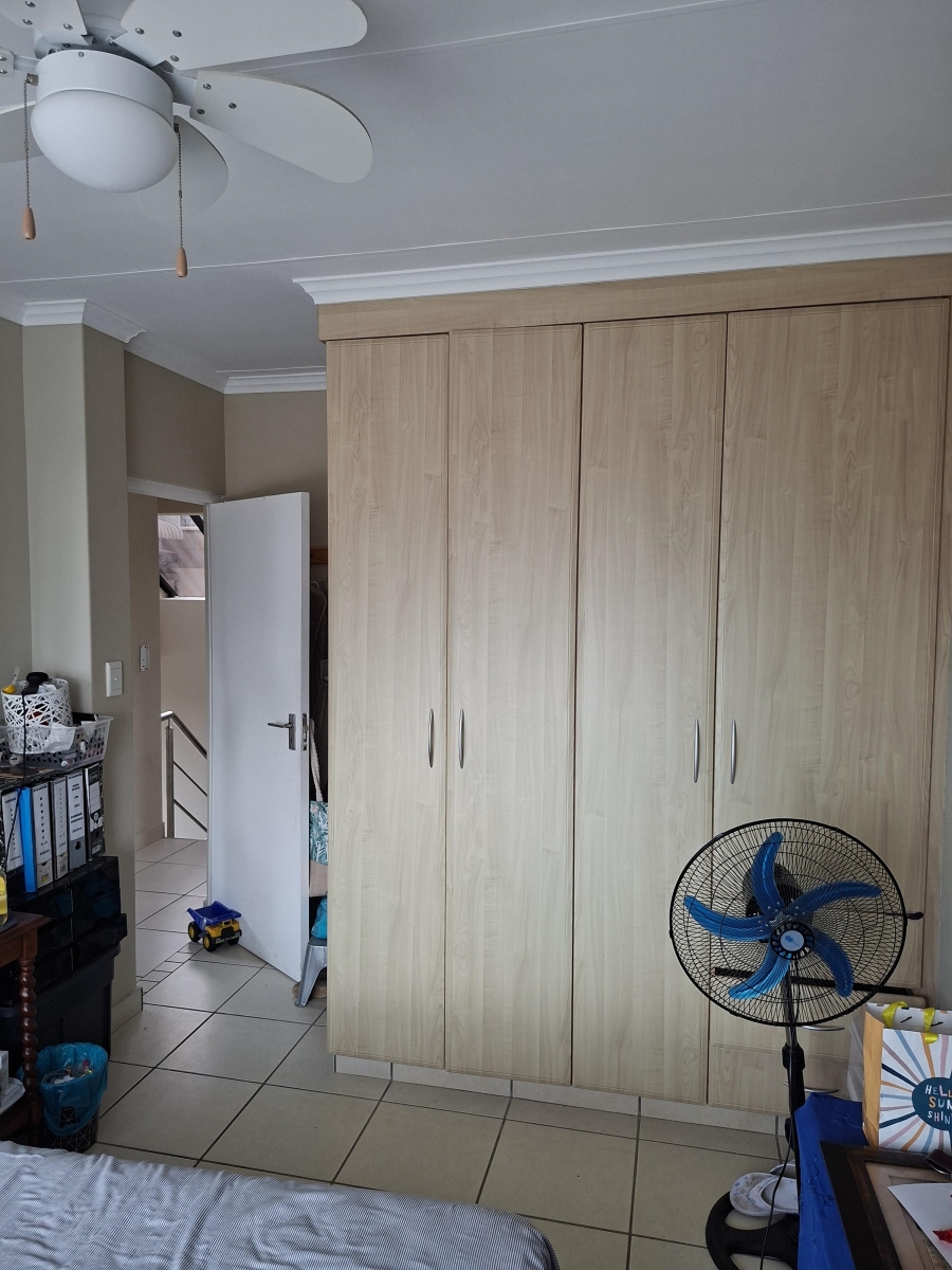 3 Bedroom Property for Sale in Lawrence Rocks KwaZulu-Natal