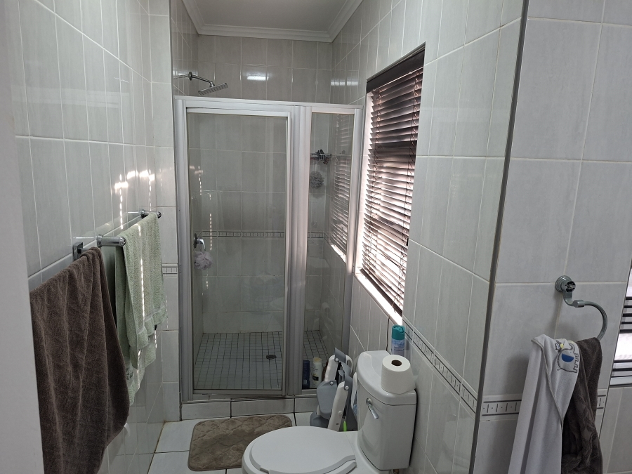 3 Bedroom Property for Sale in Lawrence Rocks KwaZulu-Natal