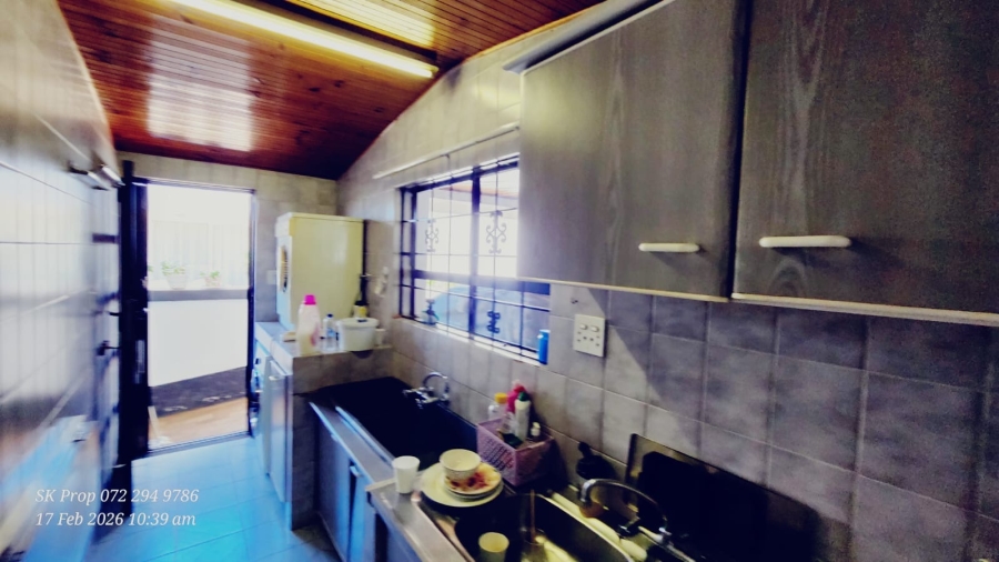 5 Bedroom Property for Sale in Mountain Rise KwaZulu-Natal