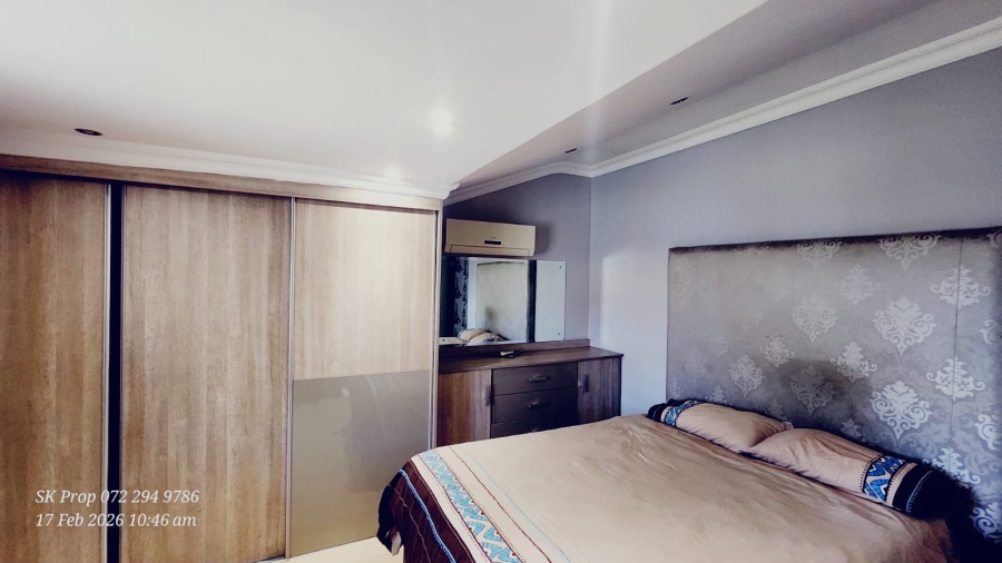 5 Bedroom Property for Sale in Mountain Rise KwaZulu-Natal