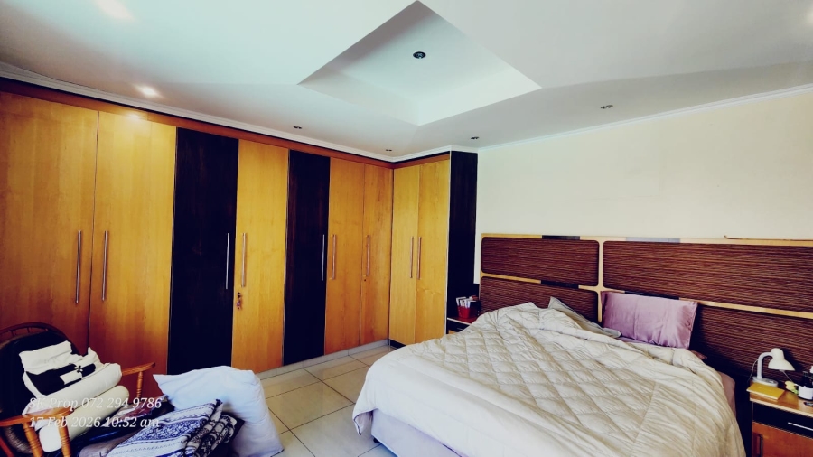 5 Bedroom Property for Sale in Mountain Rise KwaZulu-Natal