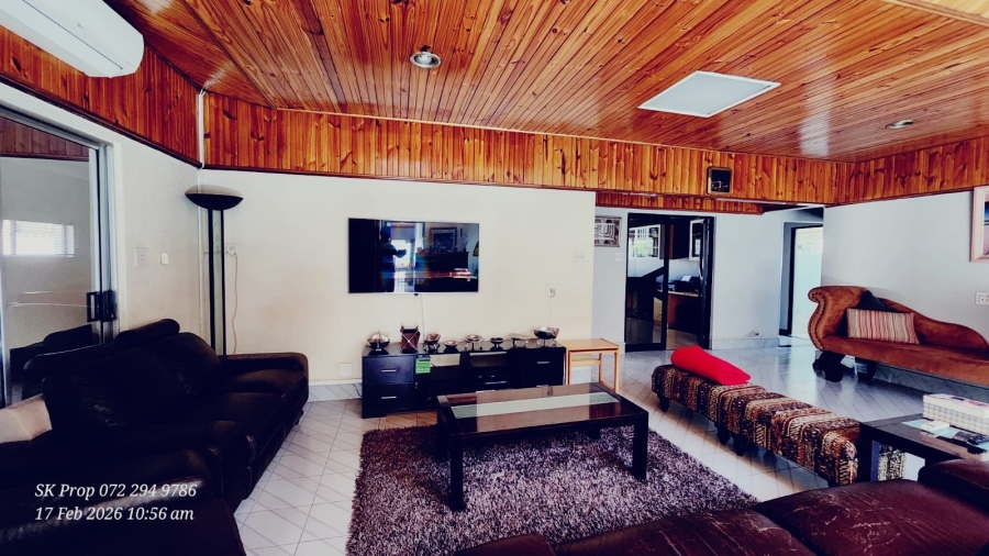 5 Bedroom Property for Sale in Mountain Rise KwaZulu-Natal