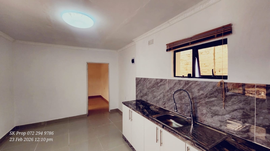 1 Bedroom Property for Sale in Mountain Rise KwaZulu-Natal