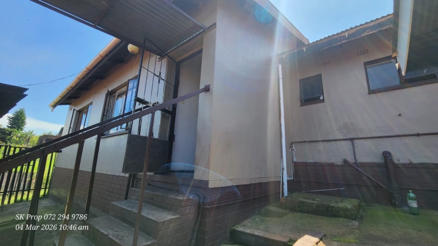 6 Bedroom Property for Sale in Raisethorpe KwaZulu-Natal