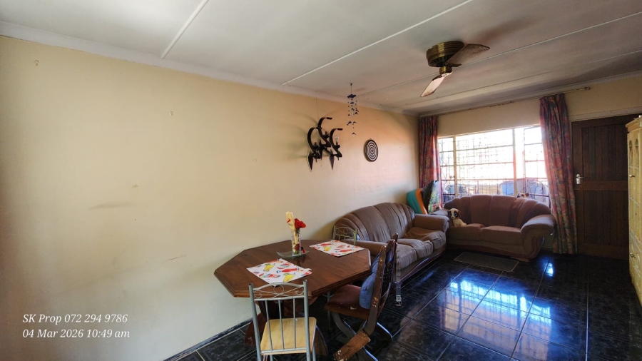 6 Bedroom Property for Sale in Raisethorpe KwaZulu-Natal