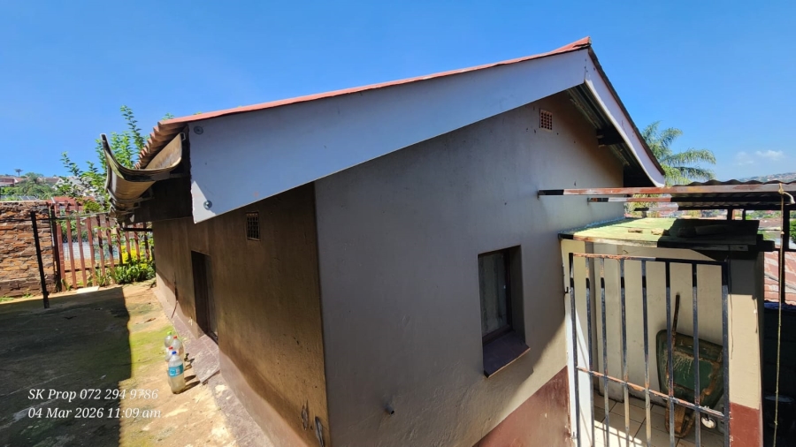 6 Bedroom Property for Sale in Raisethorpe KwaZulu-Natal
