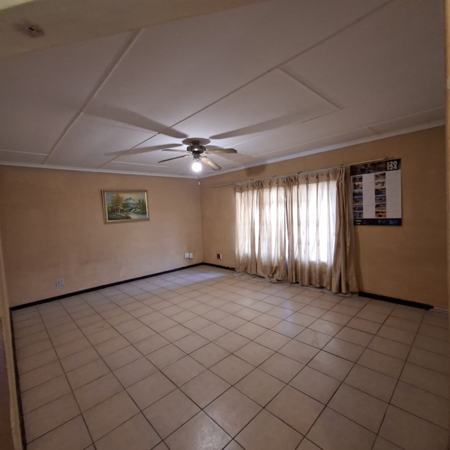 4 Bedroom Property for Sale in Lynnfield Park KwaZulu-Natal