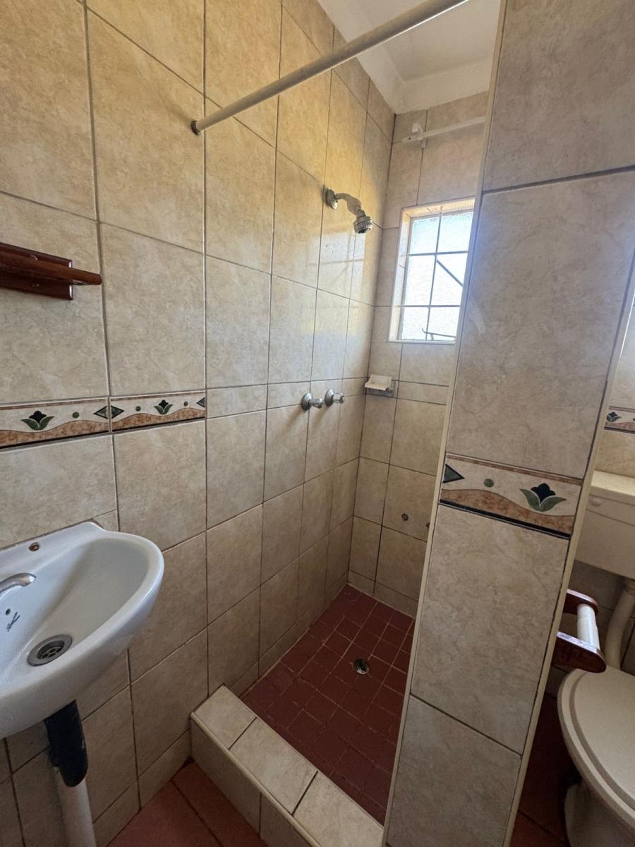 To Let 1 Bedroom Property for Rent in Howick West KwaZulu-Natal