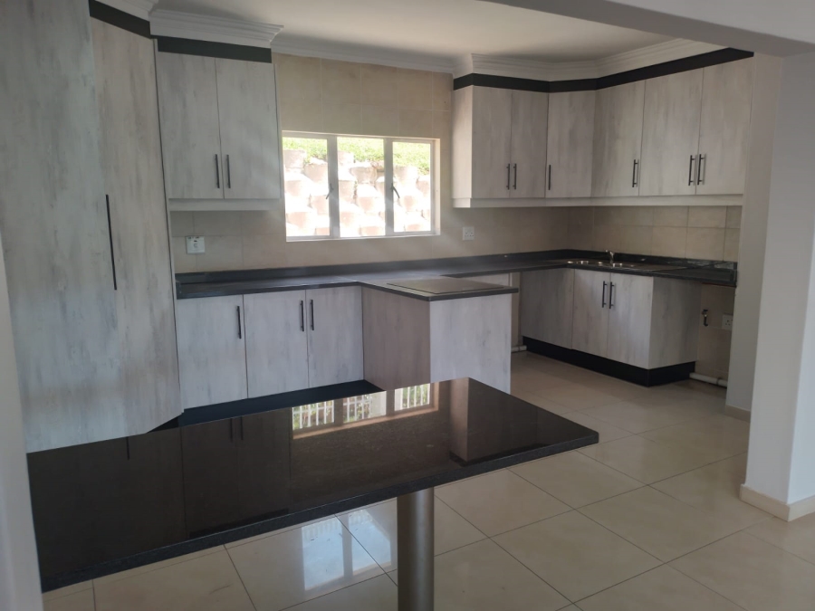 3 Bedroom Property for Sale in Broadlands KwaZulu-Natal