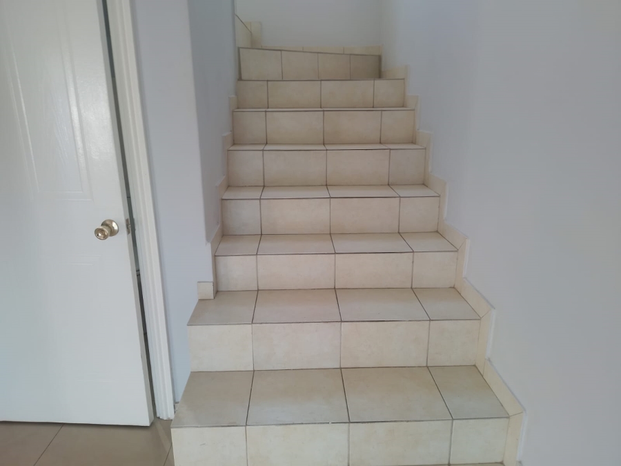 3 Bedroom Property for Sale in Broadlands KwaZulu-Natal