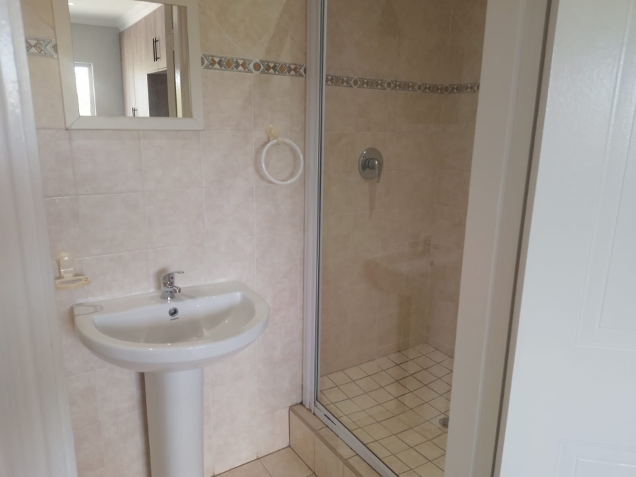 3 Bedroom Property for Sale in Broadlands KwaZulu-Natal