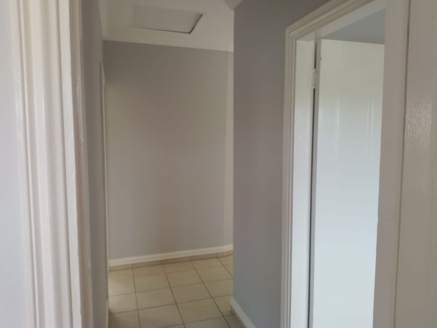 3 Bedroom Property for Sale in Broadlands KwaZulu-Natal